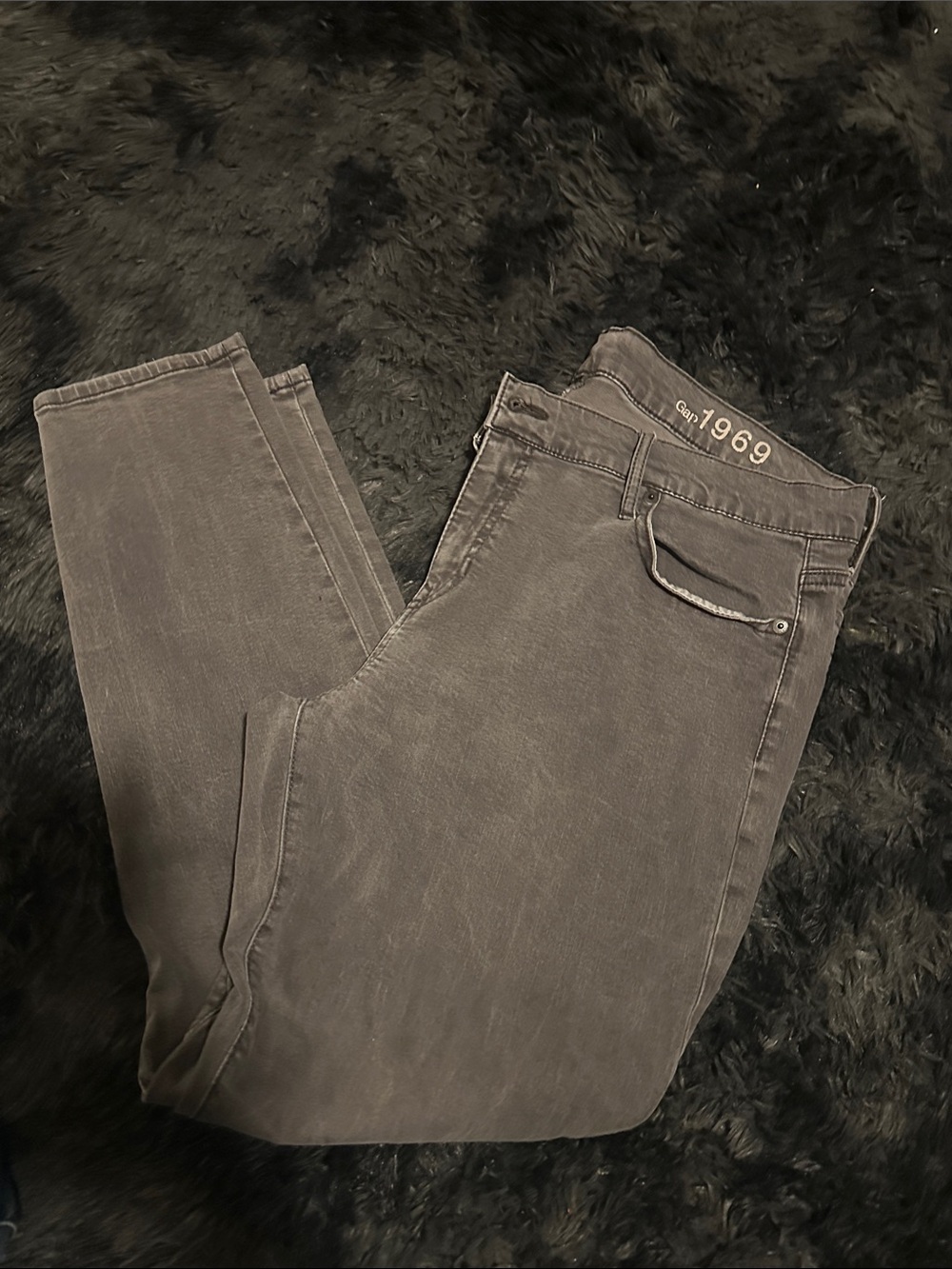 GAP Slim Women's Jeans in Washed Gray
